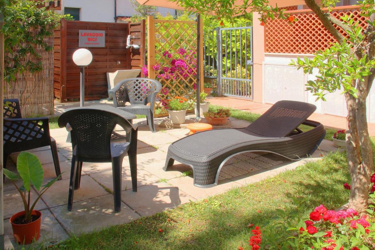 Holiday Home Arzilli Follonica Exteriör bild